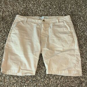 YoungLA men’s shoes size 36.
